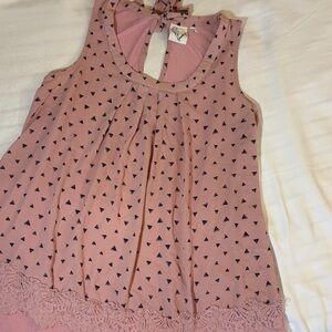 Janet Chung Sleeveless Pink Triangle Print Lace-Hem Women's Top